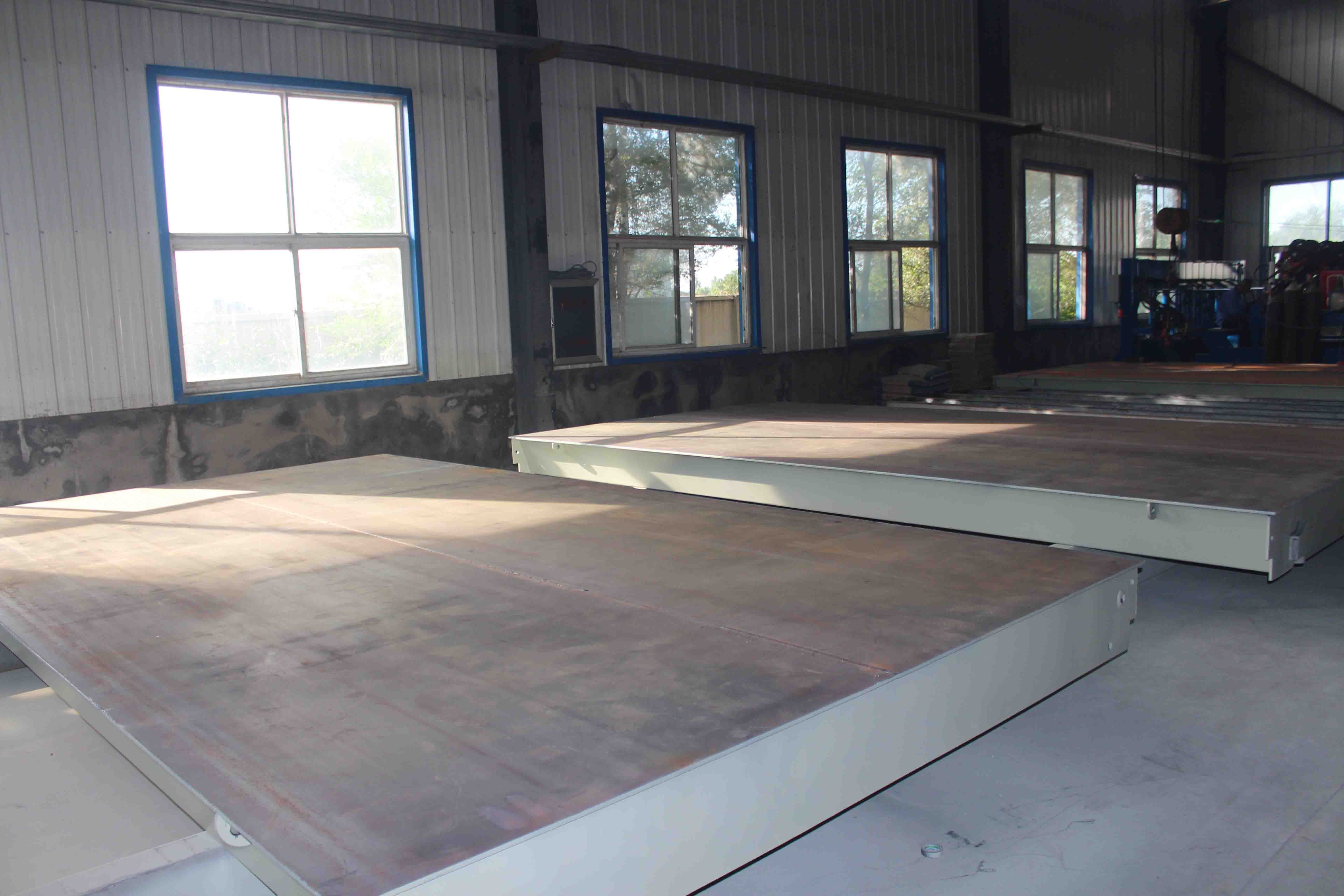 地磅的生產工藝有何區(qū)別？如何判斷生產工藝是好還是壞，一起看看鞍山地磅怎么做！